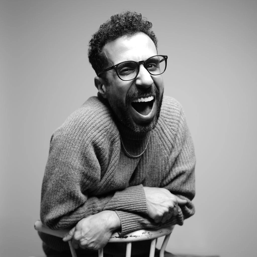 Portrait of a Monroe Movie critic based in London.